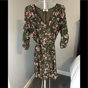 Verse floral dress